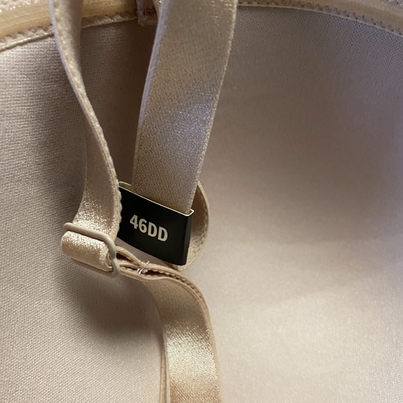 Torrid Curve Push-up Strapless Bra - Picture 6 of 9